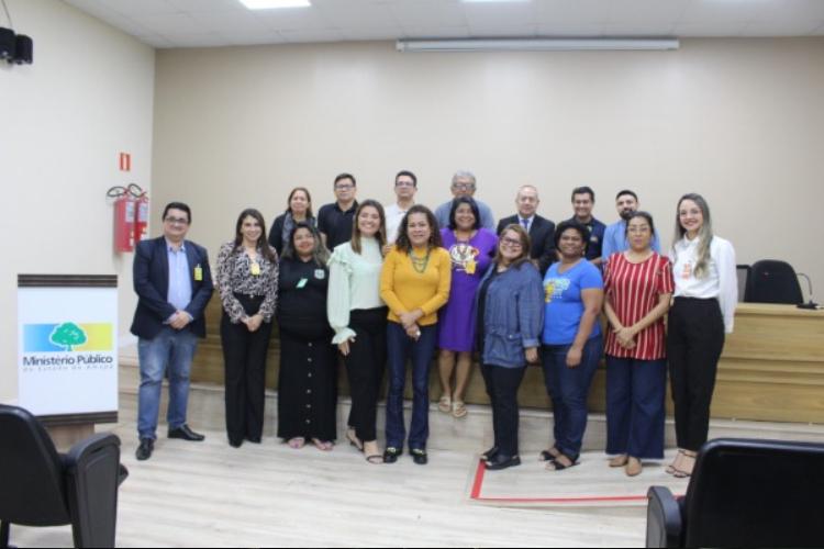 MP-AP discute direitos de crianças e adolescentes em reunião ampliada e propõe ação integrada para 2025
