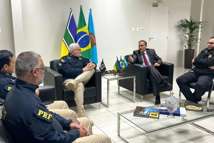 PRF e PF alinham atuação integrada para fortalecimento do combate ao crime organizado no Amapá