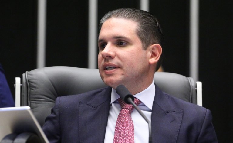 Partidos de centro da Câmara dos Deputados decidem manter bloco na próxima legislatura