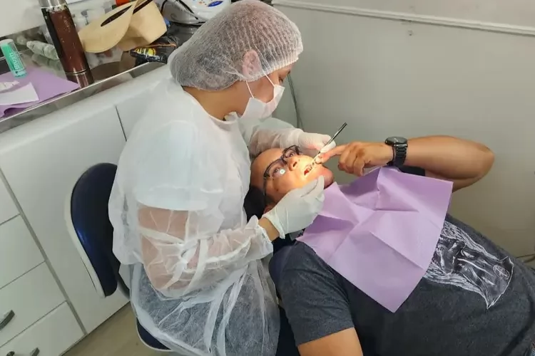 Mais Sorriso realiza 470 procedimentos e entrega mais de 800 kits de higiene bucal aos trabalhadores rurais da 54ª Expofeira do Amapá