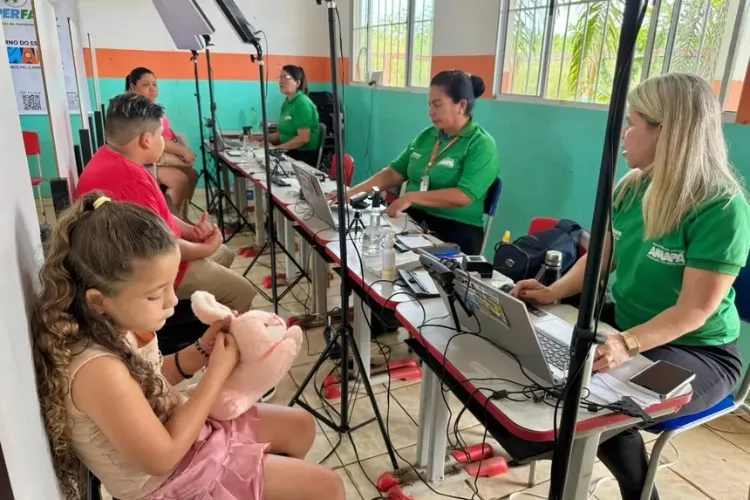Governo do Amapá leva ação de cidadania e serviços essenciais a Pedra Branca do Amapari