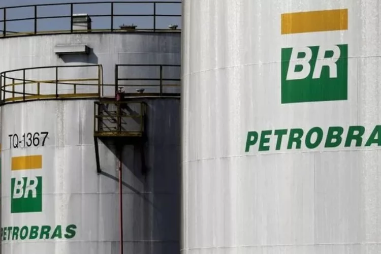 Petrobras e Marinha ampliam parceria na Margem Equatorial