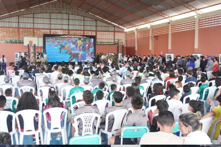 Entusiasmo e emoção marcam início das aulas dos projetos sociais da PM e a inauguração do Centro de Treinamento de Wrestling
