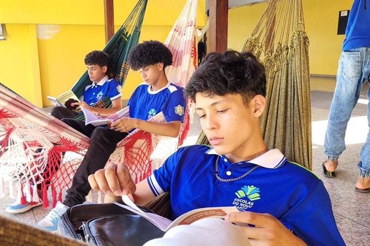 Escolas estaduais instalam espaços de convivência para acolher estudantes 