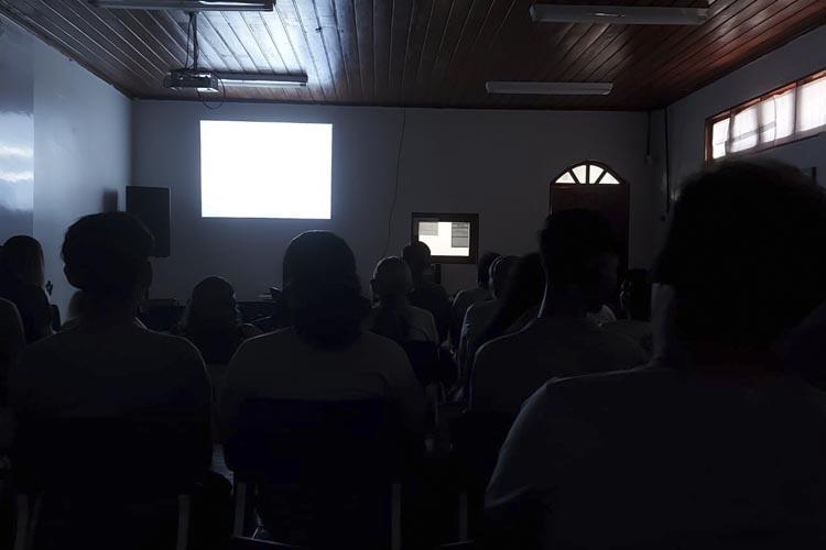 Projeto nacional leva cinema para a E. E. Joanira Del Castillo em Santana