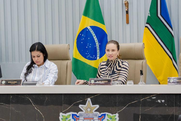 Assembleia Legislativa apresenta projetos de lei em sessão extraordinária