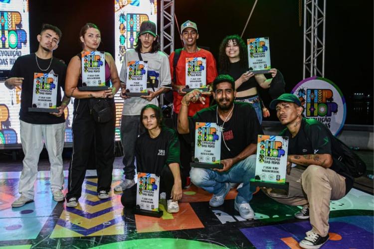 Jovens talentos vencem batalhas de hip-hop no projeto 