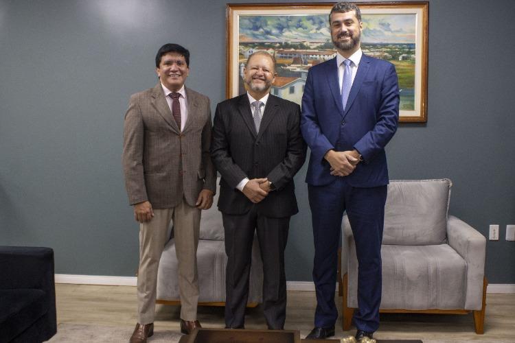 Movimentação na magistratura: TJAP empossa novo juiz titular da Comarca de Calçoene​