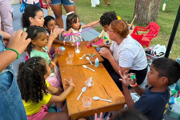 Música boa, pôr do sol e diversão: Festival Energia de Verão encerra primeira edição e reúne centenas de famílias no Parque Residência