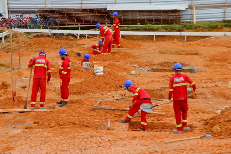 Governador Clécio Luís vistoria canteiro de obras da segunda etapa do Hospital Regional de Porto Grande