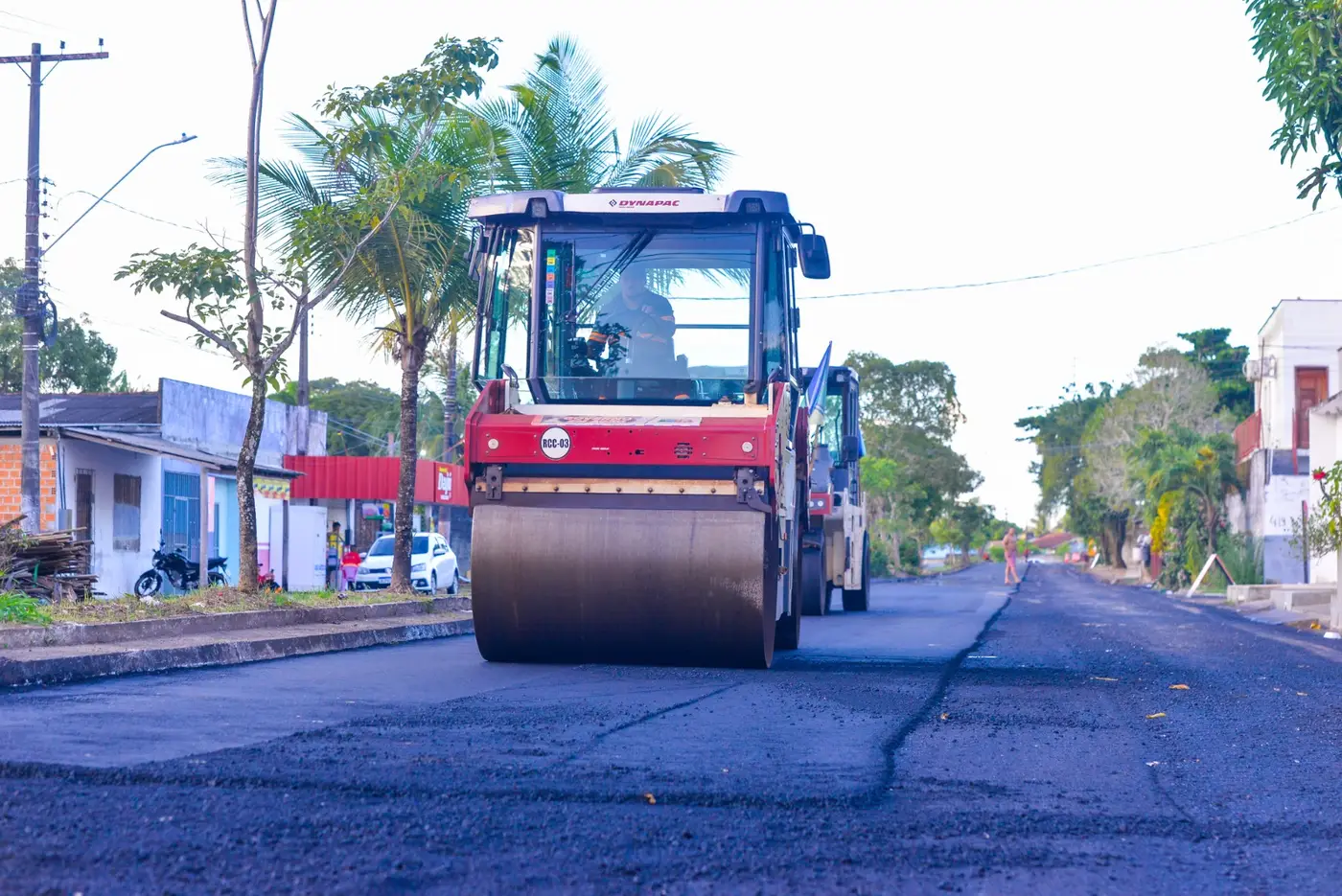 Pavimentação no bairro Fazendinha realizada pelo Governo do Amapá entra em fase final; obra garante mais mobilidade e dignidade à população