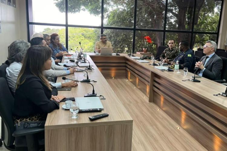 Projeto de empreendimento portuário é apresentado para MP-AP, TCE-AP, Marinha e Exército