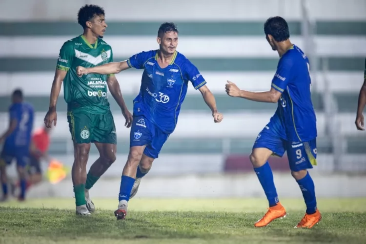 Dayveson brilha, Oratório vence a primeira na Série D com 3 a 0 em casa