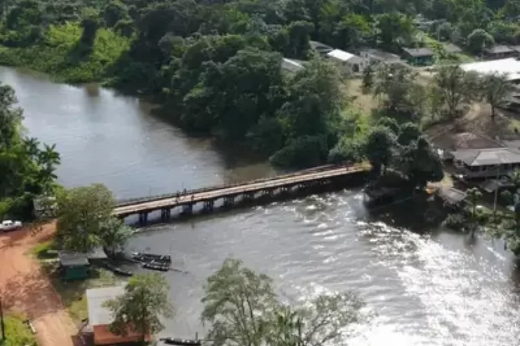 Governo entrega 14 pontes e garante acesso seguro à vila histórica do Cunani, em Calçoene