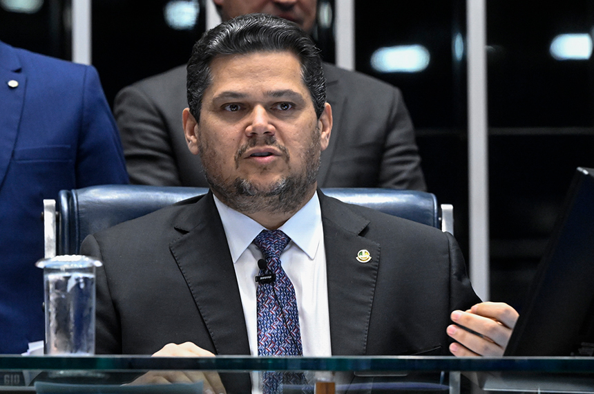 Davi rebate acusação e vai agir para esclarecer denúncia