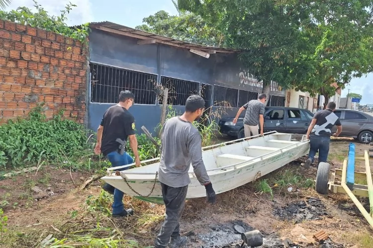 Em Santana, Polícia Civil recupera embarcação furtada em Tartarugalzinho