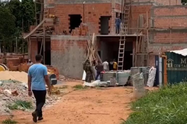 Pedreiro é suspeito de abusar e degolar mãe e 3 filhas em MT