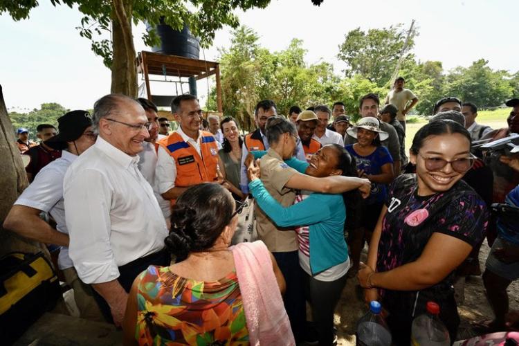 Comitiva federal visita o Amazonas e garante recursos e apoio a Municípios