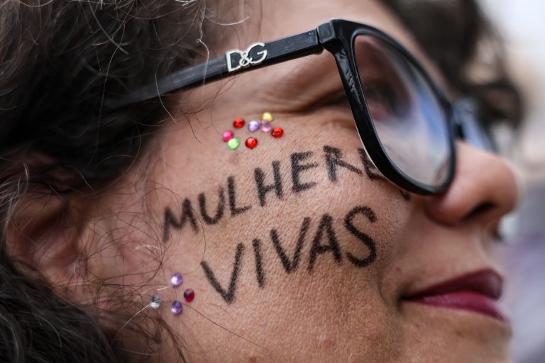 Retrospectiva: Câmara aprovou propostas de combate à violência contra a mulher