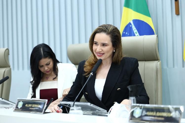 Deputada Alliny Serrão propõe criação da Semana da Menopausa no Estado