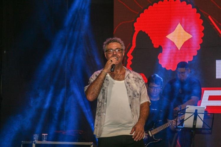 “Renato Russo – todo o tempo do mundo”. Com Alan Yared