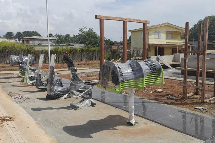 Avanço acelerado na construção da Praça Coelho Neto em Santana