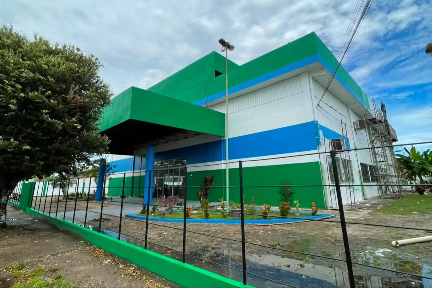 Superfácil Zona Norte de Macapá passa por serviços de reforma e adaptação para melhorar atendimento à população