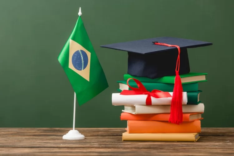 Estudantes do ICMC aplicam Ciência de Dados e traçam panorama da educação no Brasil
