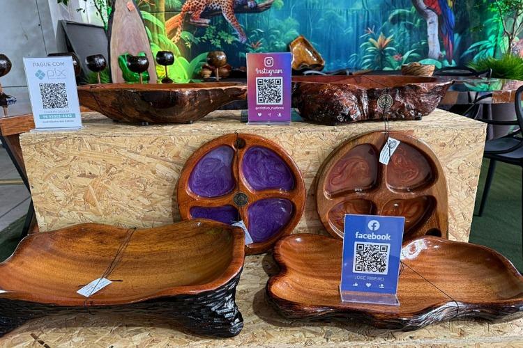 Móveis de madeira amazônica com design e padrão internacional estarão em showroom na Feira de Produtos do Campo