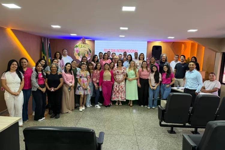 Escola de Saberes Públicos do Estado do Amapá celebra o Mês da Mulher com homenagens e acolhimento às servidoras