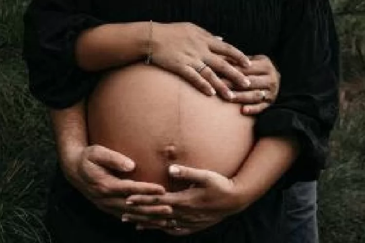 Maternidade possível: congelamento de óvulos dá esperança à mulheres com câncer de mama