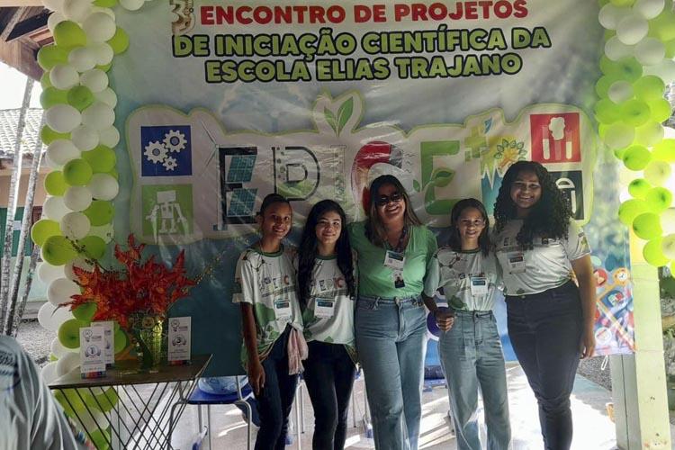 Alunas da Escola Acre se destacam com projeto ecológico na FECEAP