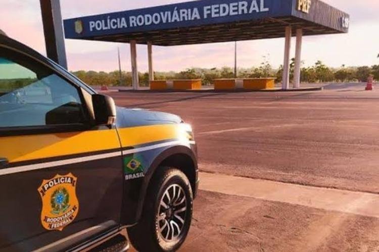 PRF atende colisão na BR-156 e prende foragido que tentou se passar pelo próprio pai