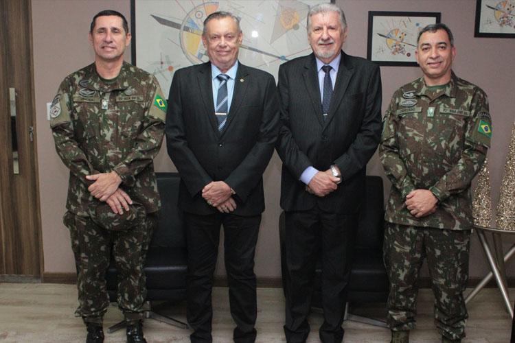 Presidente do TJAP recebe visita de generais do Exército Brasileiro