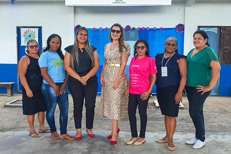 Promotora de Justiça Clarisse Alcantara visita Semas de Ferreira Gomes