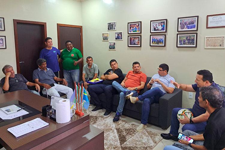 Presidente da FAF e deputado estadual Roberto Góes se reúne com clubes amapaenses