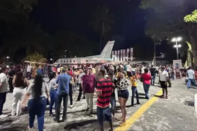 Com exposição de avião Bandeirante e locomotiva, Parque Residência consolida-se como centro de memória viva
