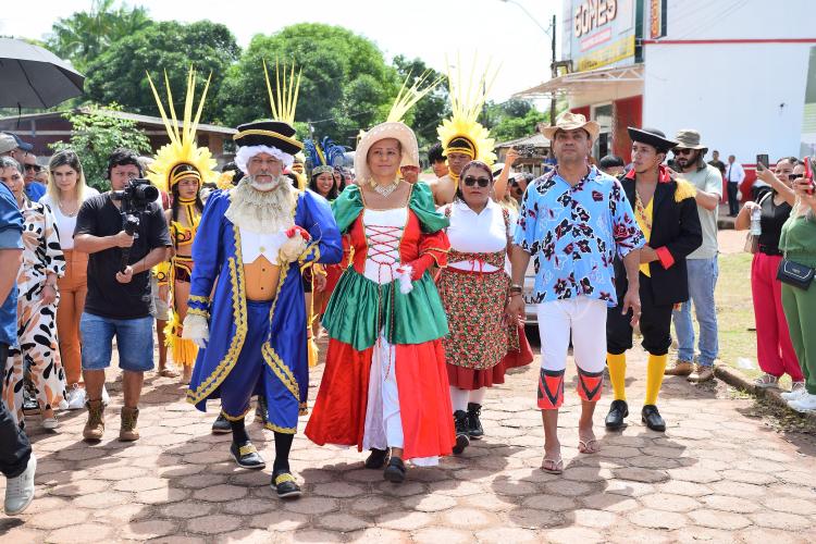 Ilha de Santana revive história de povoado através de missa e encenação teatral