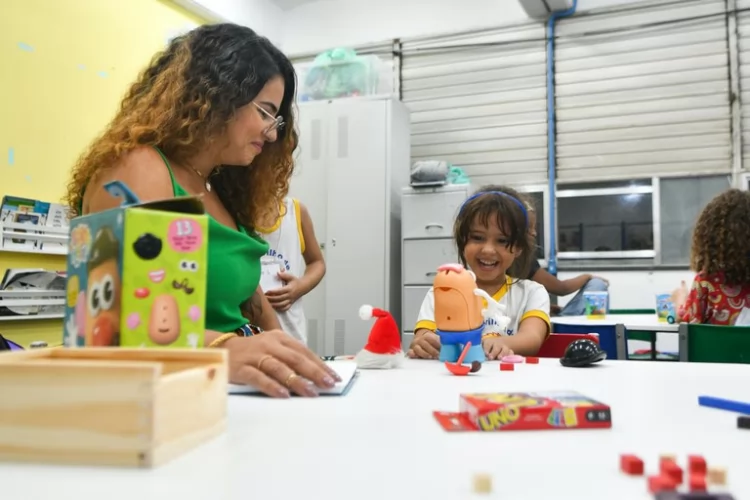 Governo do Brasil regulamenta Política Nacional de Cuidados