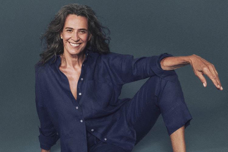 Simone lança clipe inédito para 