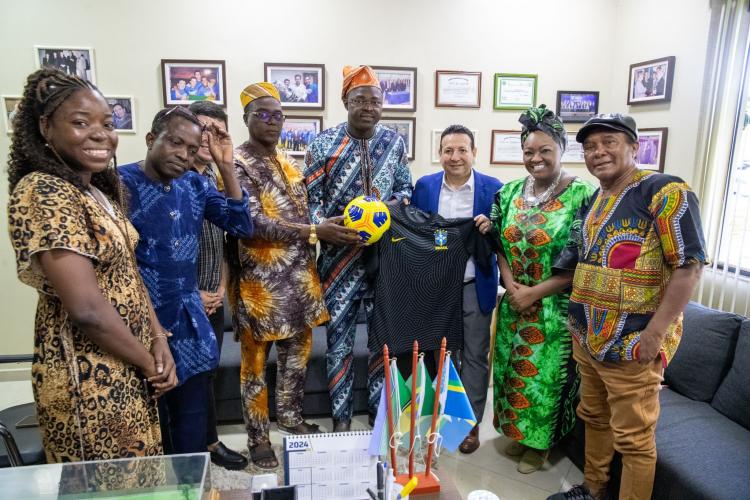FAF e Prefeitura de Ouidah firmam termo de cooperação para fortalecer futebol nesta quinta (23)