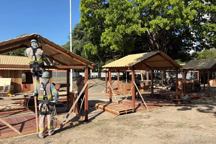 Grupo Equatorial transforma Praça da Bandeira em cidade natalina; programação inicia na sexta-feira, 5