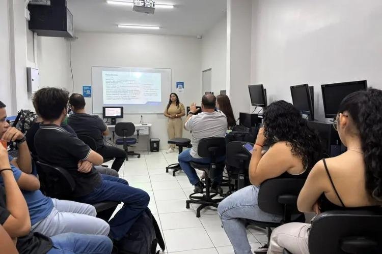 Estudantes da UEAP apresentam trabalhos científicos no XV Conaic