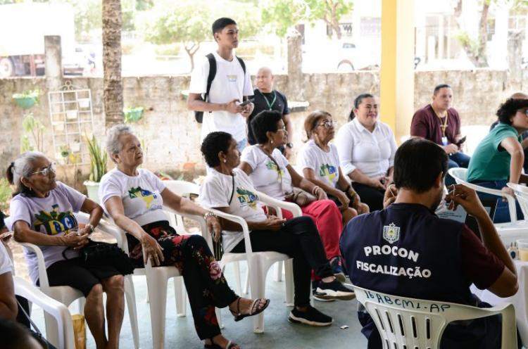 Procon Amapá realiza ação educativa e de saúde voltada a idosos em Macapá