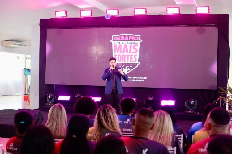 Desafio Juntos Somos Mais Fortes incentiva participantes em treinos acompanhados por amigos ou familiares