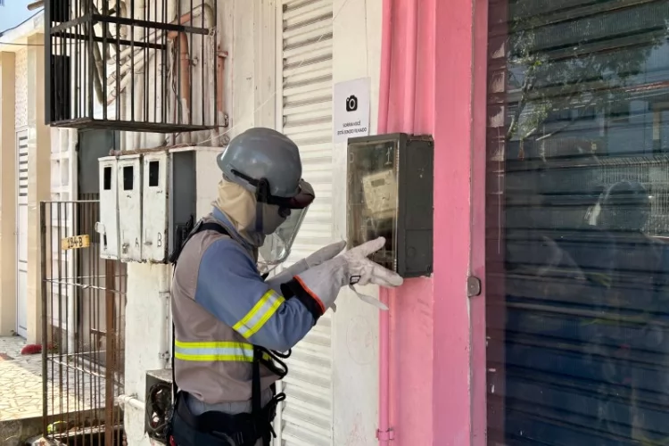 Furto de energia: CEA Equatorial orienta sobre como denunciar ligações irregulares