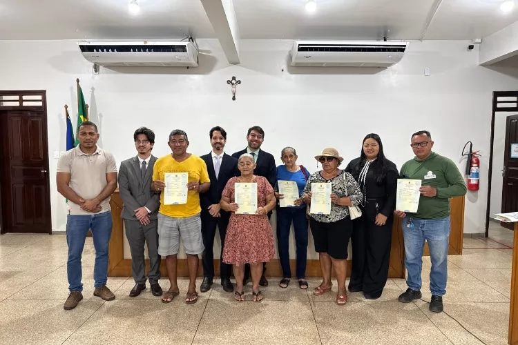 4ª Semana Nacional do Registro Civil: Justiça do Amapá e parceiros entregam certidões de nascimento em Vitória do Jari