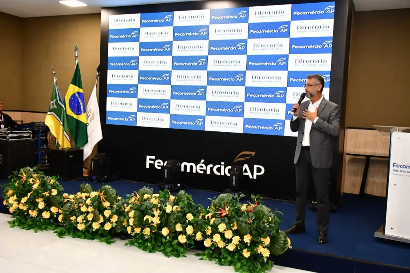 Governador Clécio destaca ambiente favorável aos negócios e novos investimentos no Amapá durante posse da Fecomércio