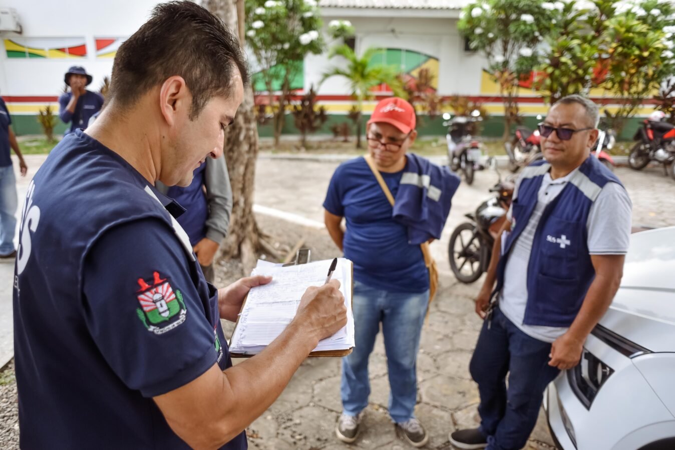 Prefeitura de Macapá realiza ação de educação em saúde de combate ao Aedes aegypti no bairro do Beirol