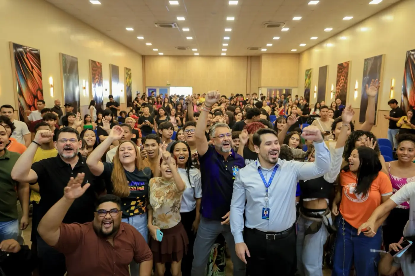 'Uma nova geração de jovens preparados para empreender e conquistar o mercado', afirma governador Clécio ao lançar Jovem Descolado 2026